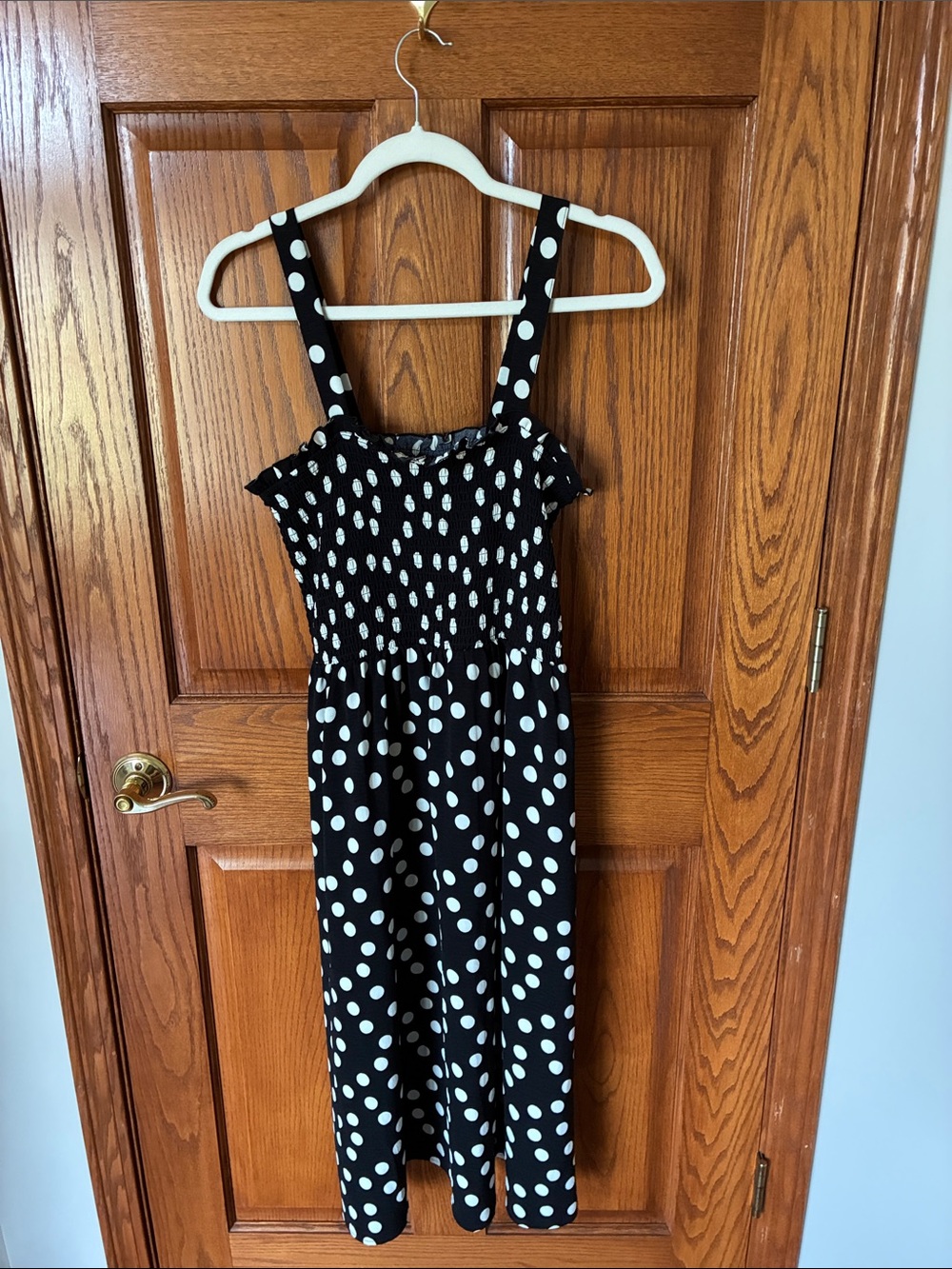 SALE. 89th & Madison women’s Black and White Polka Dot Midi Dress. Size: Medium
